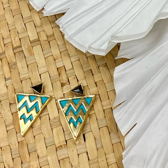 House Of Harlow 1960 Aztec Triangle Earrings - Picture 3 of 4